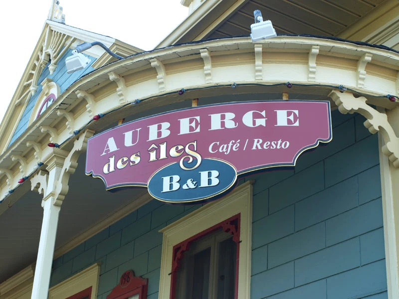 aubergedesiles01